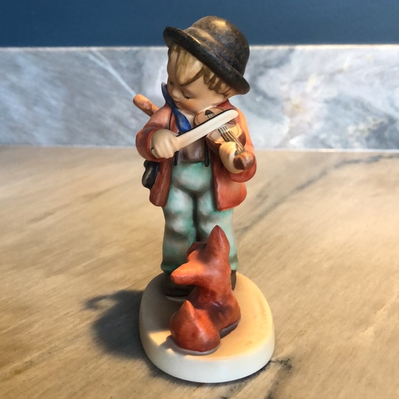 Hummel "Puppy Love" - Picture 2 of 10